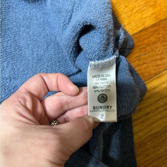 SUNDRY Women’s Long Sleeve Blue Camo Pullover Hoodie Size 2 Anthropologie - Picture 9 of 10